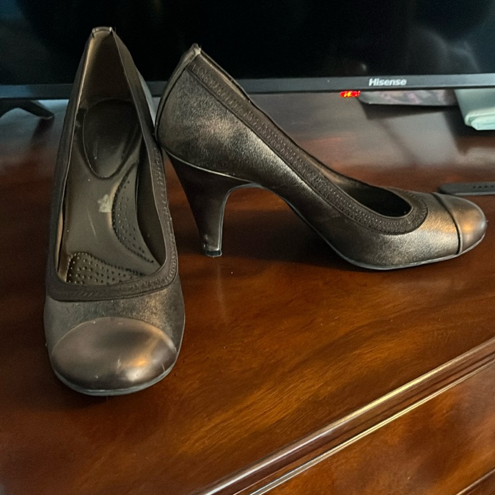 Dexflex by Dexter Brown Metallic Heel